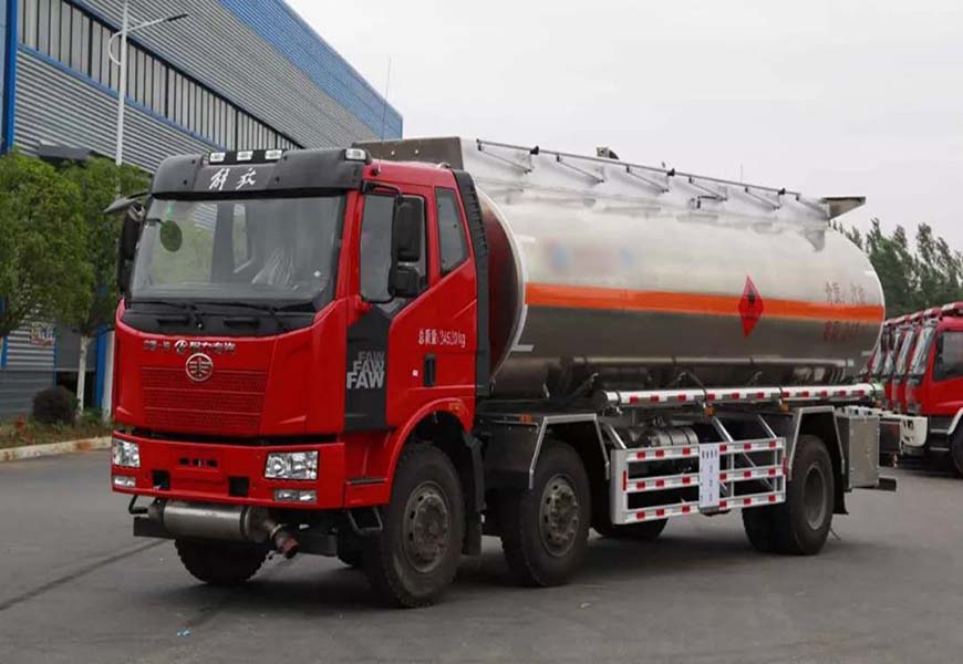 CLW5251GYYLC5型鋁合金運油車