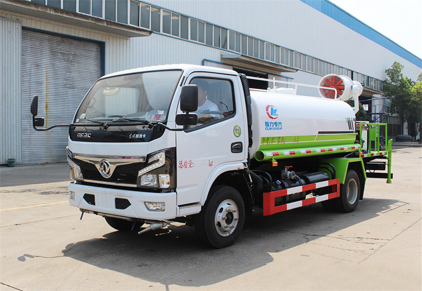 東風5噸帶霧炮綠化噴灑車 國六